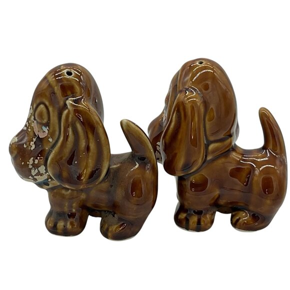 VINTAGE HOUND DOGS SALT & PEPPER SHAKERS CERAMIC TLC NEEDED - Picture 4 of 5